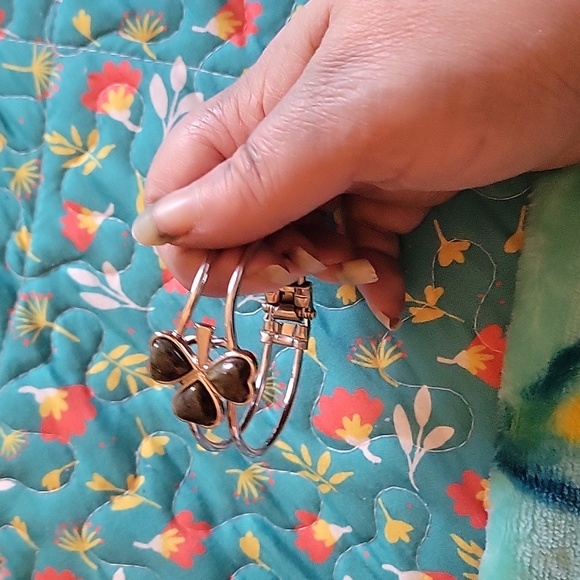 COPY - Shamrock bracelet - Picture 2 of 2